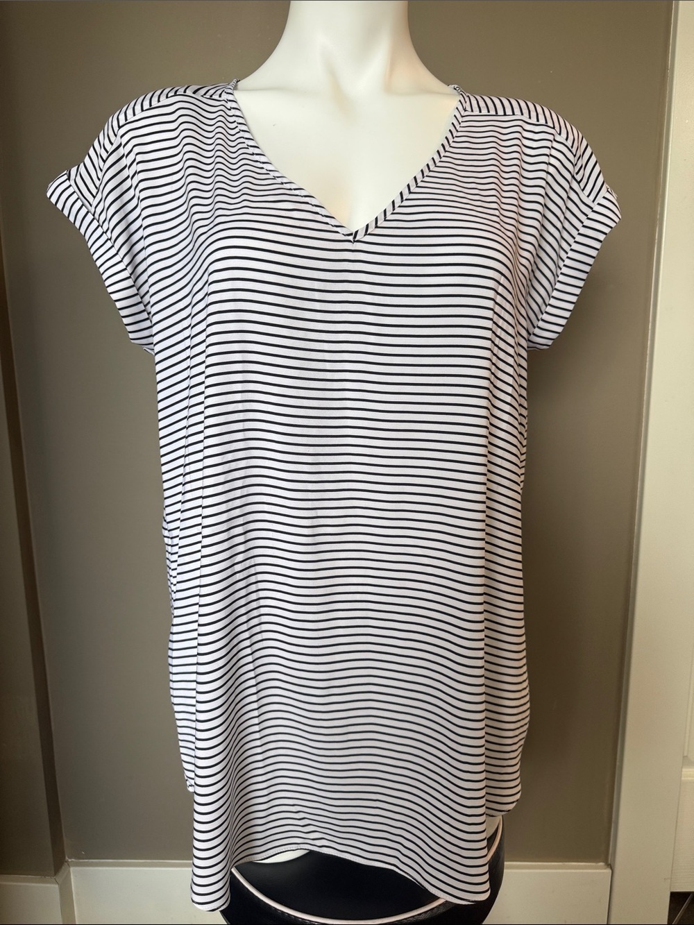 Express Black and White Striped V-Neck Tunic Top